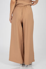 Cargar imagen en el visor de la galería, PANTALON KATHERINE CAMEL
