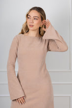 Cargar imagen en el visor de la galería, VESTIDO LUCIANA BEIGE
